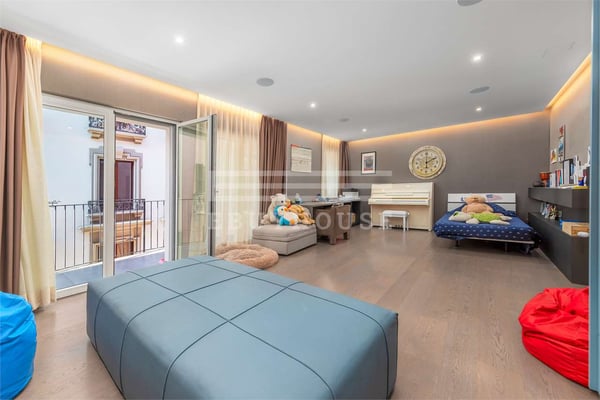 Splendido appartamento vista lago in pieno centro 11