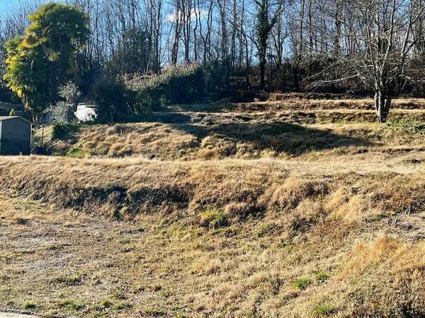 Terreno edificabile con licenza 2