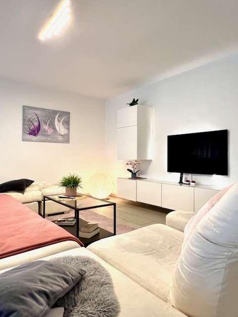 Elegante casa in contesto residenziale 6