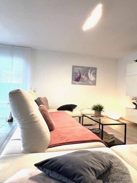 Elegante casa in contesto residenziale 5