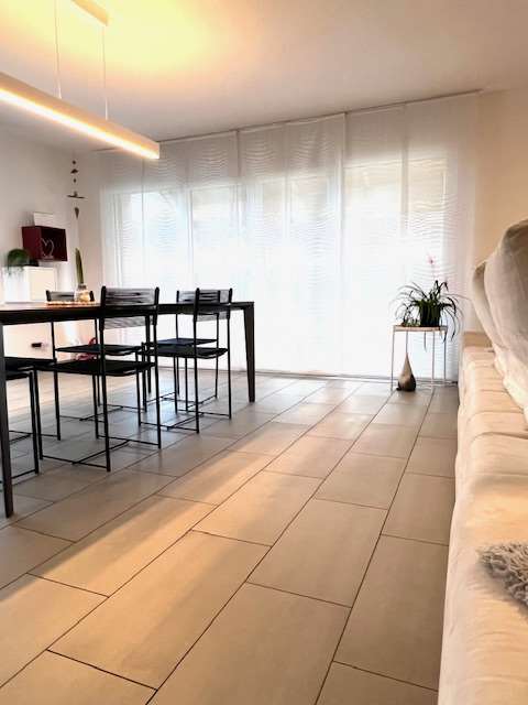 Elegante casa in contesto residenziale 4