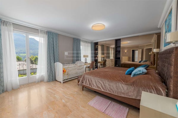 Villa rinnovata in stile mediterraneo con piscina 13