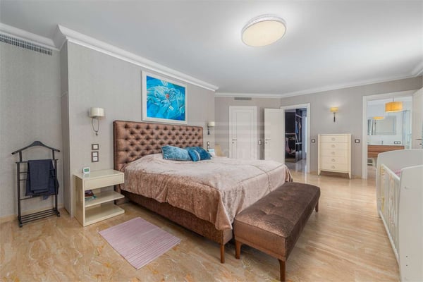 Villa rinnovata in stile mediterraneo con piscina 12