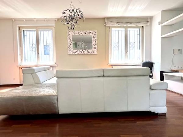 Villa moderna di classe in ottima posizione 10