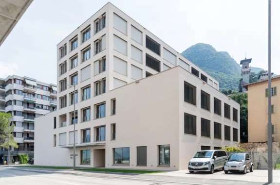 Appartamenti a Paradiso completamente arredati 3