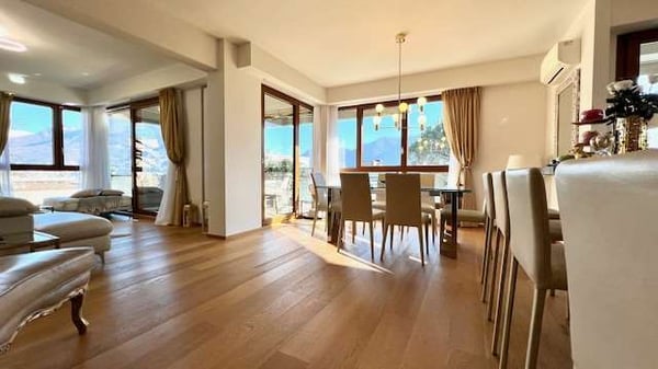 Prestigioso appartamento vicino al lago 9