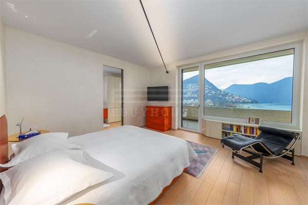 Duplex a Lugano con vista lago di alto standing 7
