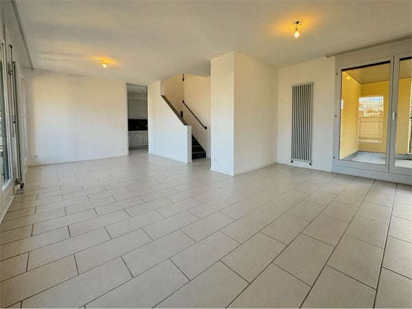 Elegante Attico Duplex con parziale vista lago 2