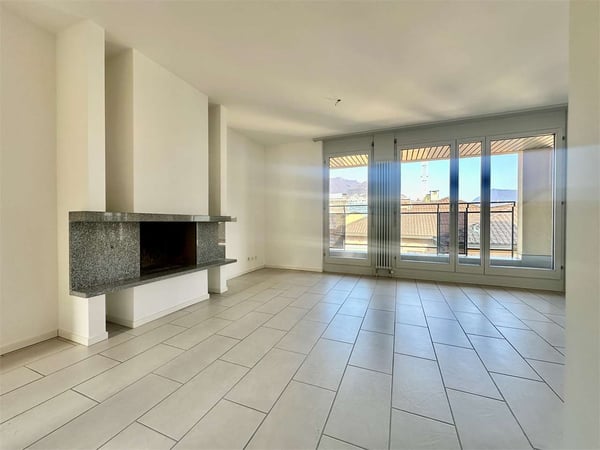 Elegante Attico Duplex con parziale vista lago 4