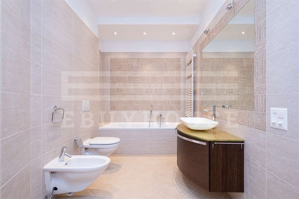 CASSARATE APPARTAMENTO CON GIARDINO 12