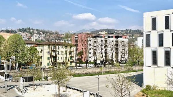 Lugano locale Ufficio zona Università 10