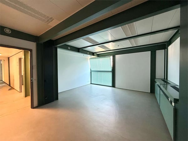 Elegante ufficio di prestigio di 6 stanze in centro a Lugano 1