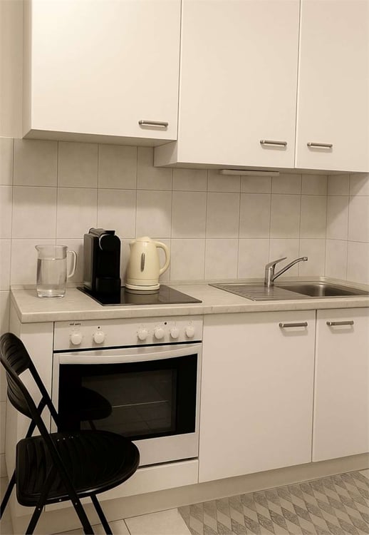 Ufficio di prestigio con giardino e terrazza in elegante residenza ad 6