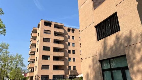 Locale ufficio in zona centrale vicino all'università 9