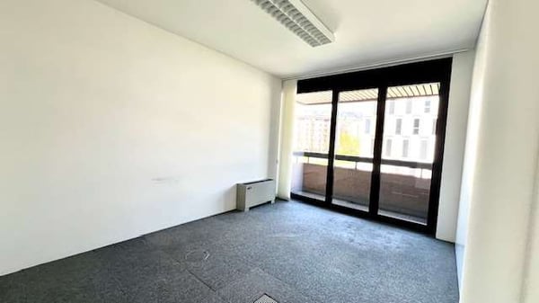 Locale ufficio in zona centrale vicino all'università 3