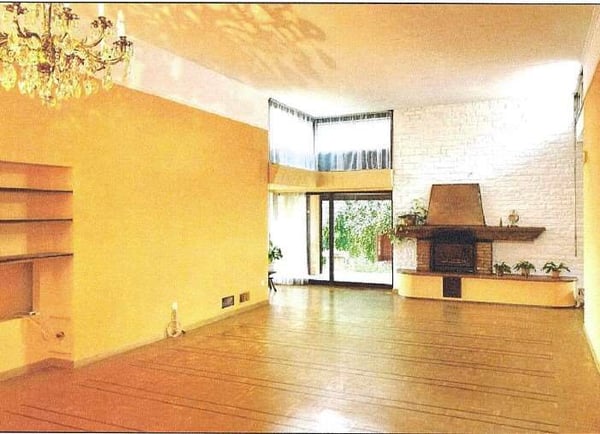 Villa con piscina e ampio terreno 5