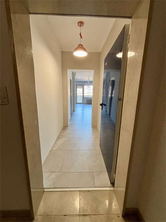 elegante 1 locali ultimo piano con splendida vista 2