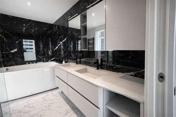 ATTICO DI PRESTIGIO AMMOBILIATO FRONTE LAGO 9