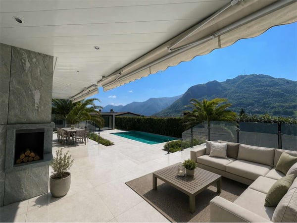Elegante villa con piscina di fronte alla scuola americana. 2
