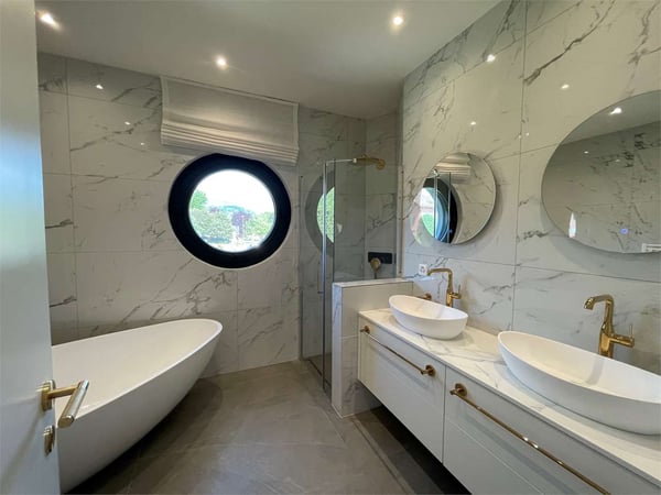 Elegante villa con piscina di fronte alla scuola americana. 7
