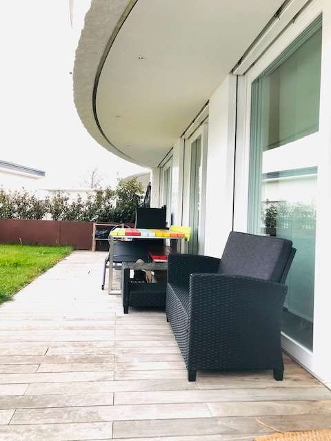Villetta elegante alto standing con giardino privato 5