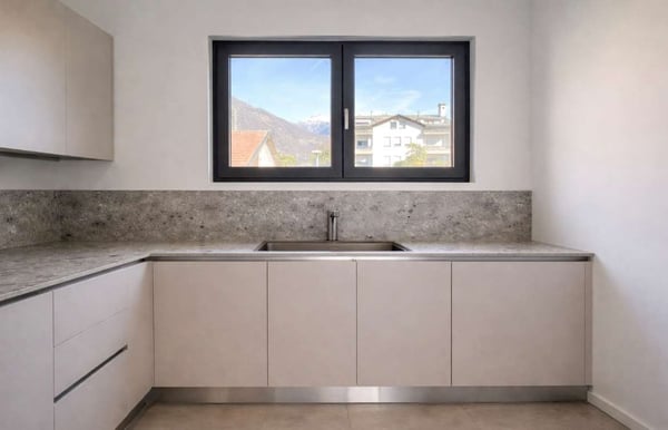 Elegante appartamento 3.5 locali con terrazza in zona centrale e soleg 7