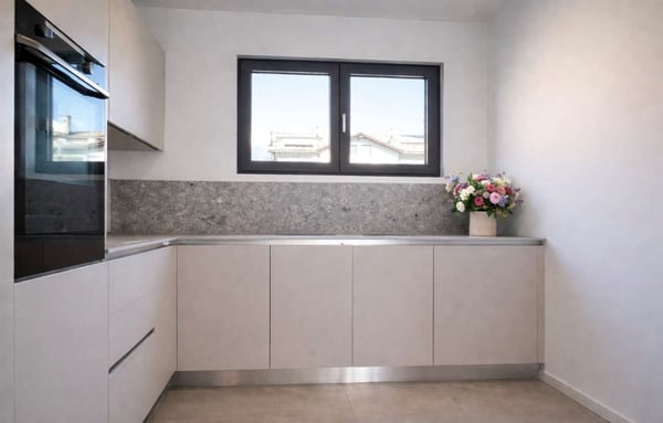 Elegante appartamento 3.5 locali con terrazza in zona centrale e soleg 5