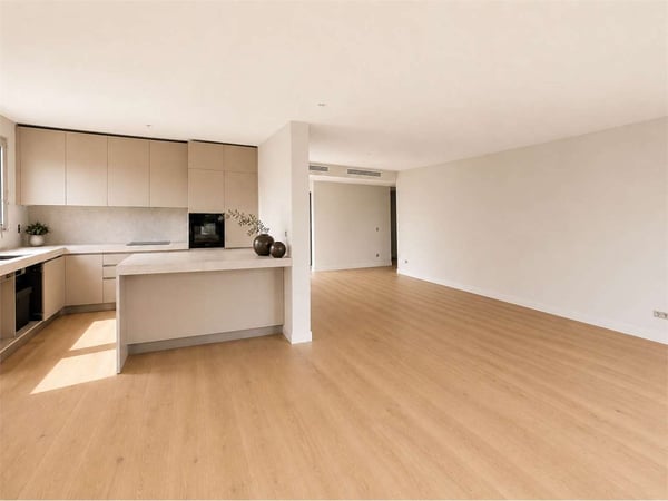 LUGANO | ULTIMA SELEZIONE | 5.5 LOCALI CON GIARDINO PRIVATO 8