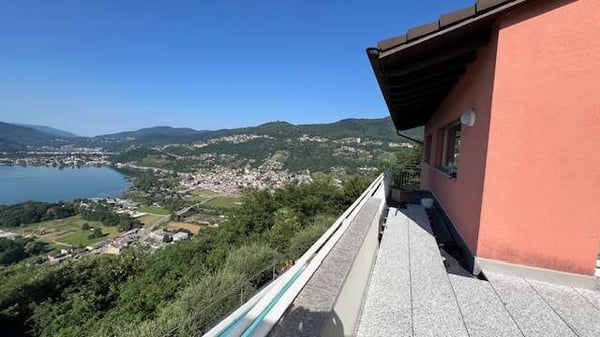 Lugano Muzzano Villa con vista lago mozzafiato piscina e bella terrazz 7