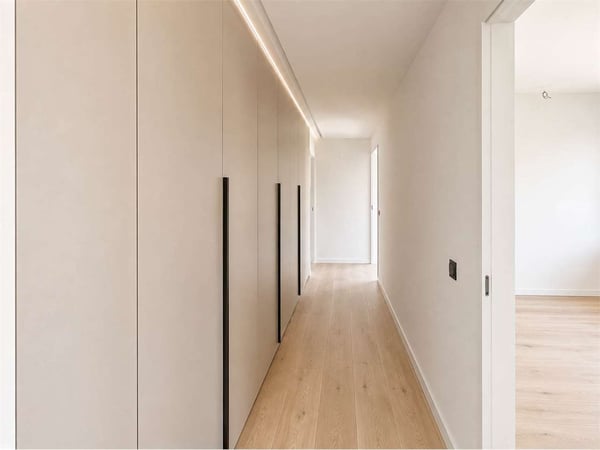AMPIO 5.5 LOCALI AL PIANO ALTO CON VISTA LAGO 10