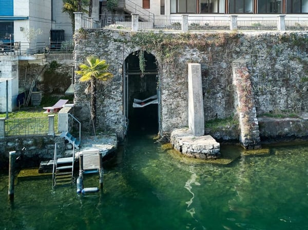 Villa Fronte Lago con Darsena Privata a Morcote 4