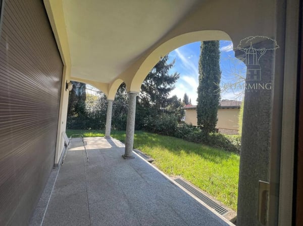 Villa con Ampio Terreno Edificabile nel Cuore di Ponte Capriasca 4