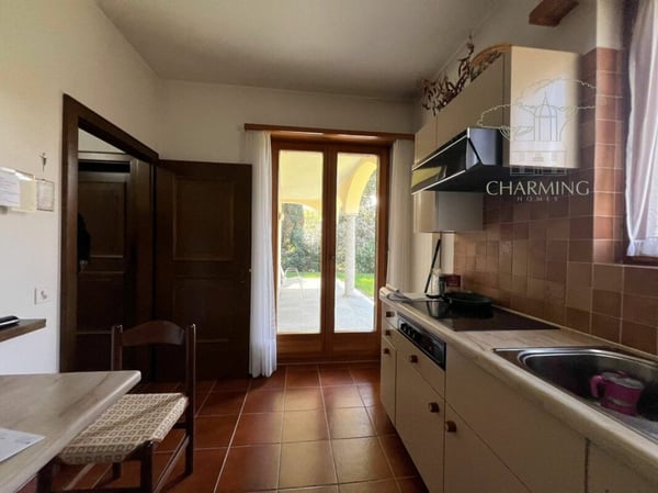Villa indipendente con ampio parco privato a Ponte Capriasca 9