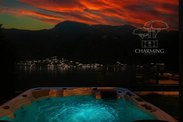 The Golden Hour - Appartamento di Design con Spa Privata e Giardino 9
