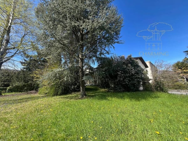 Villa con Ampio Terreno Edificabile nel Cuore di Ponte Capriasca 3