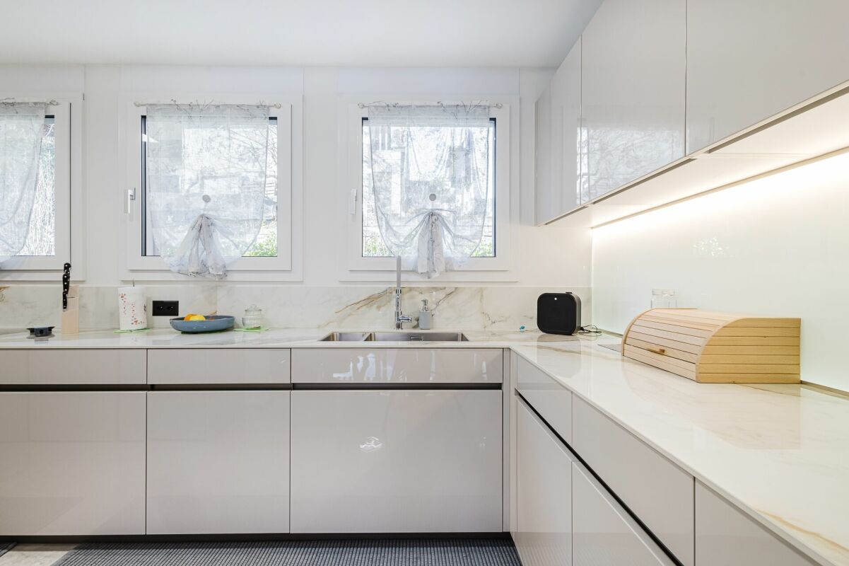 Elevated Living - Attico Panoramico con Vista Lago