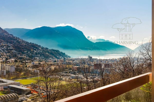Elevated Living - Attico Panoramico con Vista Lago 2