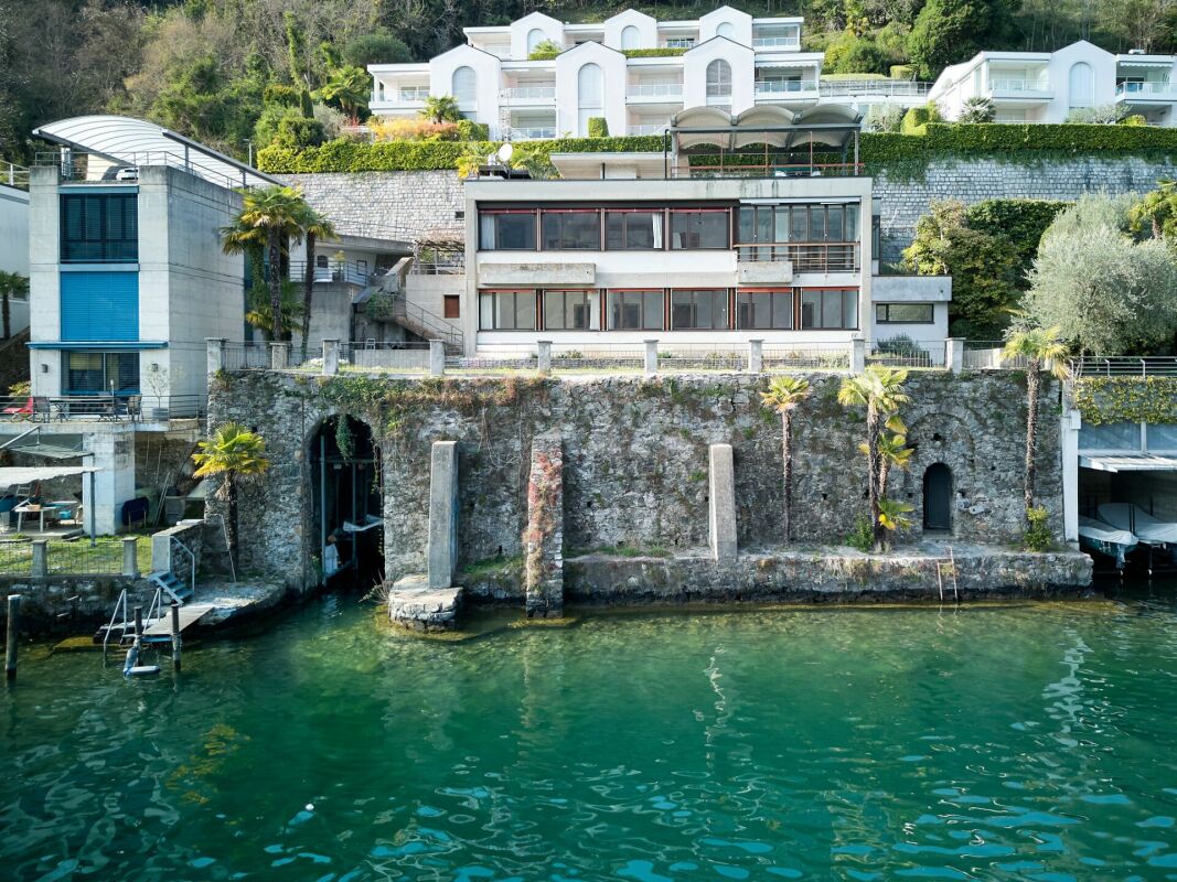 Seevilla mit Privatem Bootshaus in Morcote