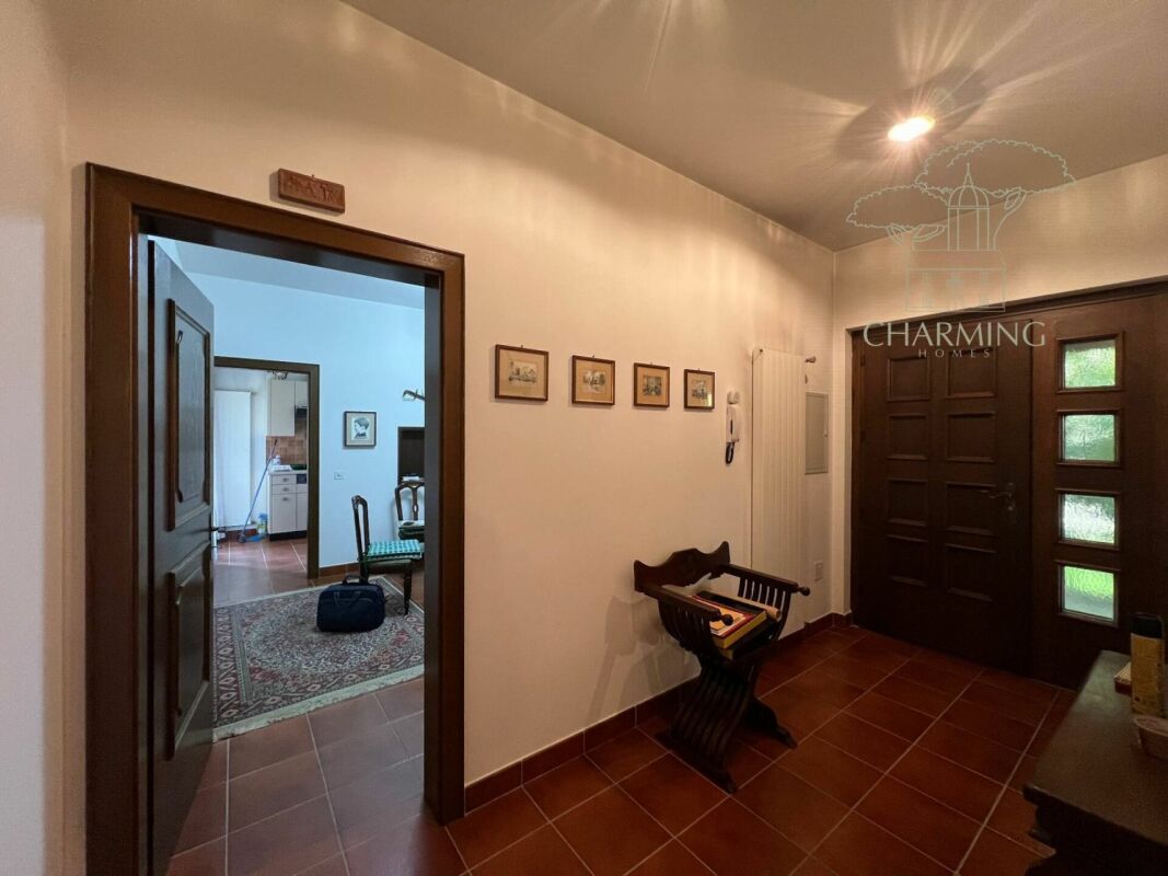 Freistehende Villa mit grossem Privatpark in Ponte Capriasca