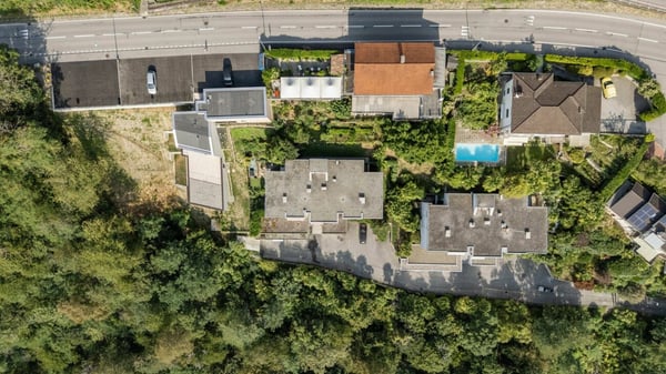 Attika über den Dächern von Lugano 1