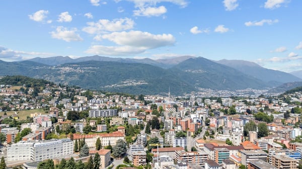 Lugano - Villa d'epoca protetta con parco privato Kopie 19