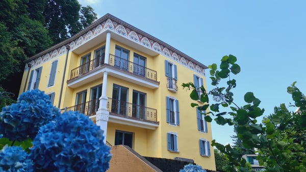 PRESTIGIOSA NUOVA VILLA DI LUSSO 1