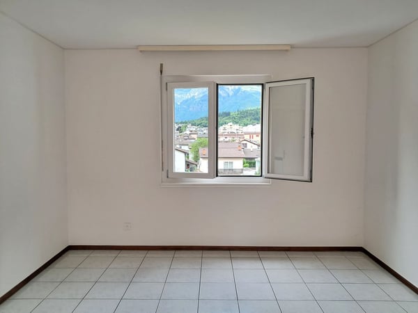 Spazioso appartamento di 1.5 locali all'ultimo piano 6