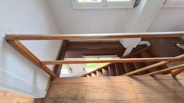 BELLA CASA DI NUCLEO DA RIATTARE 11