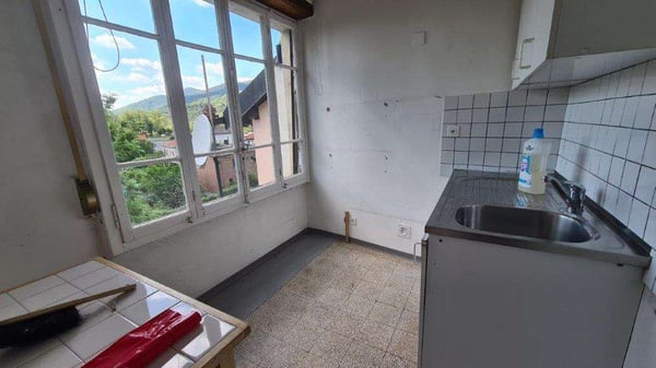 BELLA CASA DI NUCLEO DA RIATTARE 12