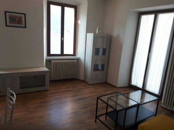 MENDRISIO-CAPOLAGO: PALAZZINA A REDDITO 13