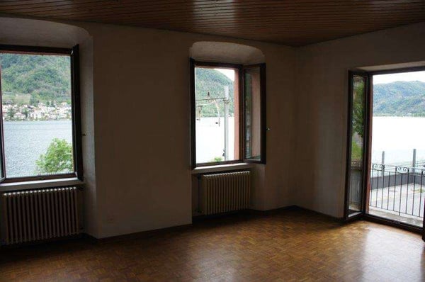 MENDRISIO-CAPOLAGO: PALAZZINA A REDDITO 4