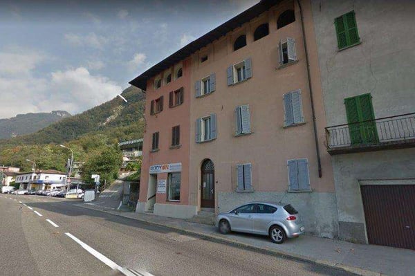 MENDRISIO-CAPOLAGO: PALAZZINA A REDDITO 2