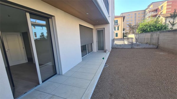 CHIASSO: NUOVO ELEGANTE 1.5 LOC CON AMPIO GIARDINO 5