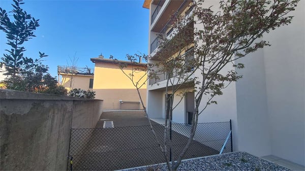 CHIASSO: NUOVO ELEGANTE 1.5 LOC CON AMPIO GIARDINO 6